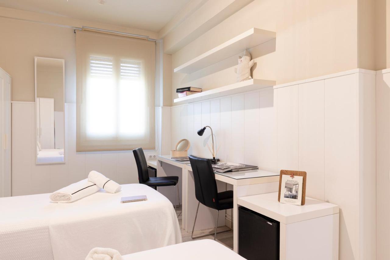 Ar Residencia Estudiantil Barcelona Exteriör bild