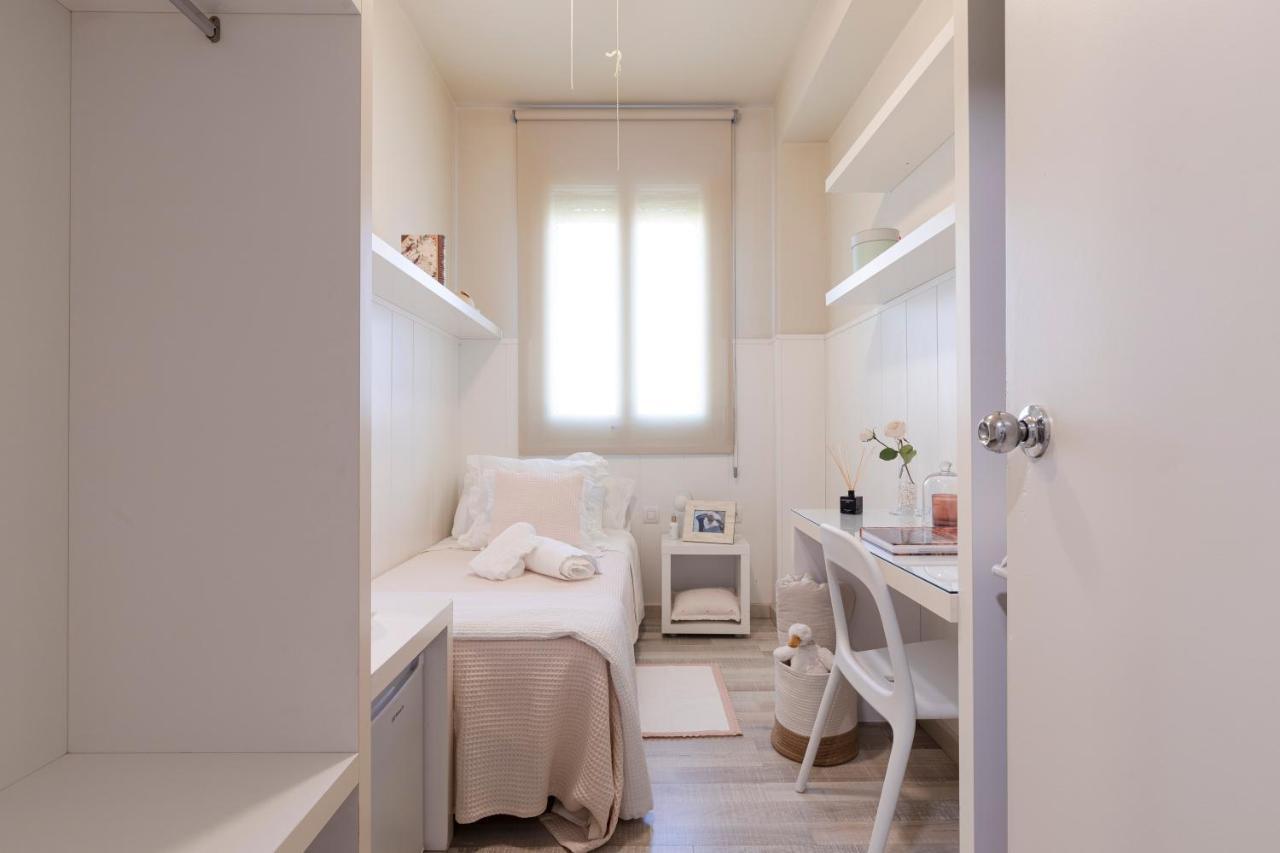Ar Residencia Estudiantil Barcelona Exteriör bild
